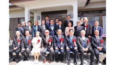 圖1：開幕活動貴賓合影，左四為筑波科技董事長許深福、右四為出水市市長椎木伸一