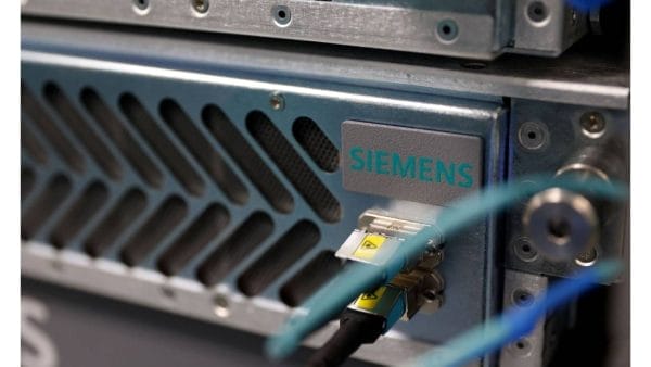【媒體快訊圖片】西門子 Veloce CS 助力 Arm Neoverse 運算子系統的確認與驗證