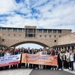 文化大學商學院35位學生前往澳洲布里斯本與黃金海岸地區，赴姐妹校邦德大學（Bond University）展開移地學習課程。
