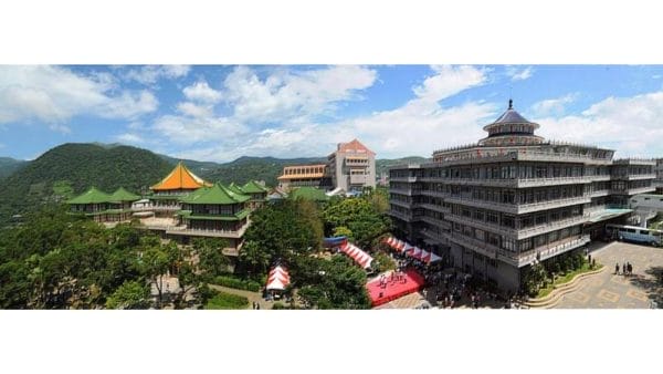 文化大學優勢的地理環境，結合卓越多元的學習環境，來文化大學上課，不僅更從容，也為未來開啟無限可能。