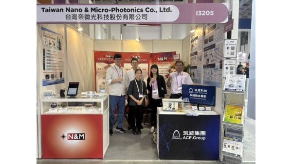 筑波科技與奈微光合展矽光子整合方案 (左起：應用工程師 李冠廷、業務經理謝易錚、行銷專員 洪蜜禪、市場部行銷經理 林孟樺、資深系統整合經理張龍維)