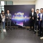 文化大學舉辦台灣廣告趨勢論壇，邀請產學專家共議趨勢（由左至右為：中國文化大學教授羅文坤、電通傳播集團媒體投資總監黃慧娜、中國文化大學新聞暨傳播學院院長郭文平、台北市媒體代理商協會理事長暨台北市廣告公會常務理事盧人瑞、分眾傳媒總經理林境寬、禾多移動多媒體股份有限公司董事長黃銘世、中國文化大學廣告系系主任楊錫彬）